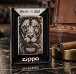 Бензинова запальничка Zippo Лев із сигарою