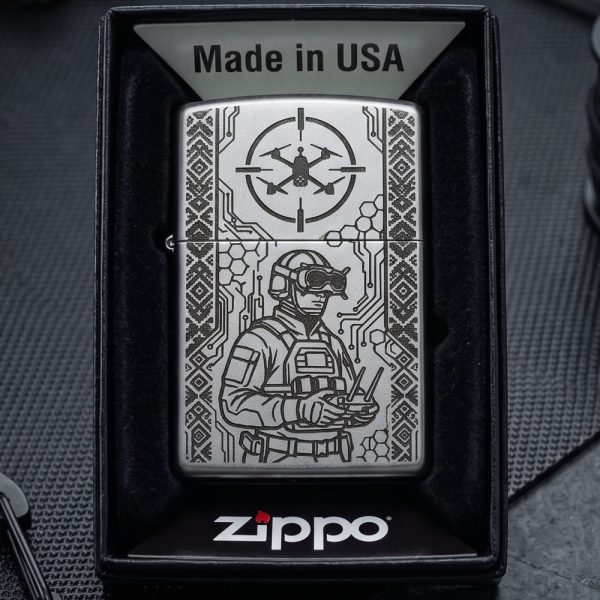 Кастомна запальничка Zippo з лазерним гравіюванням військового оператора дрона на замовлення