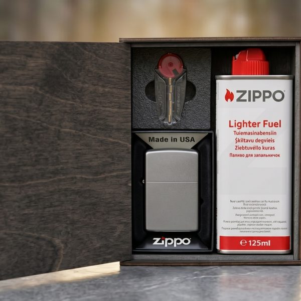 Комплект Zippo для подарунка з гравіюванням, бензином і кременями