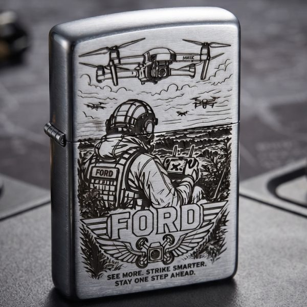 Оригінальна бензинова запальничка Zippo з персональним іменним нанесенням на замовлення